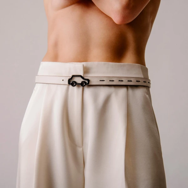 Mlouye Hit the Road Belt in Off White and Espresso with Black Buckle | Belts | Coveti