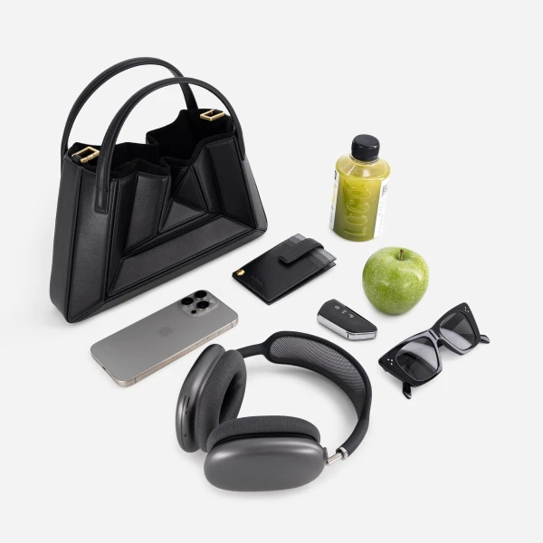 Mlouye Sera Tote in Bordeaux and Off White | Totes & Top-Handle Bags | Coveti