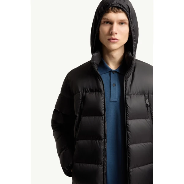 Moncler Dalalven Short Down Jacket in Black, view 6 | Men's Jackets | Coveti