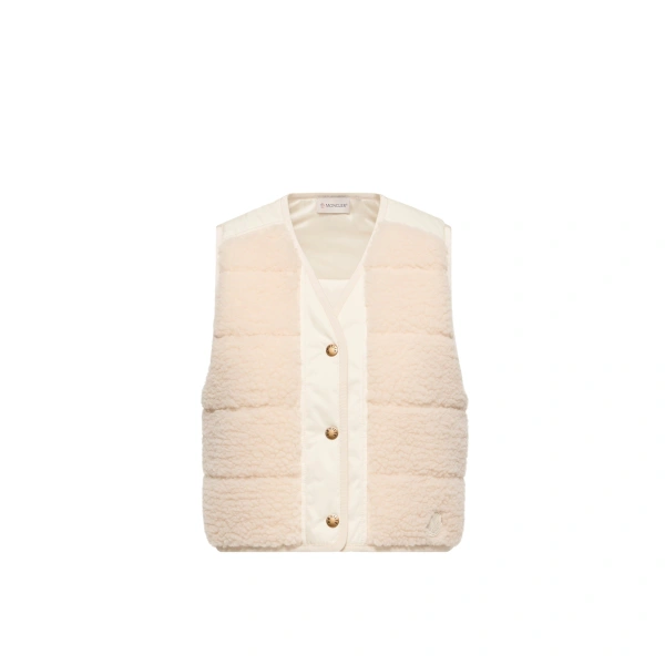 Fluffy Teddy Padded Gilet in White Ivory