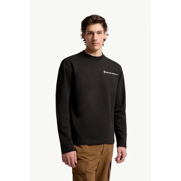 Moncler Logo Long Sleeve Cotton T-Shirt in Black, view 4 | Men's T-shirts | Coveti
