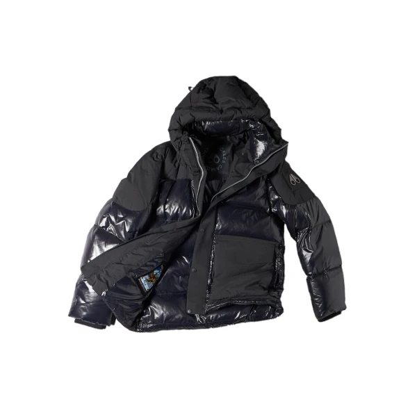 Moose Knuckles Briar 3Q Down Puffer in Black | Coveti