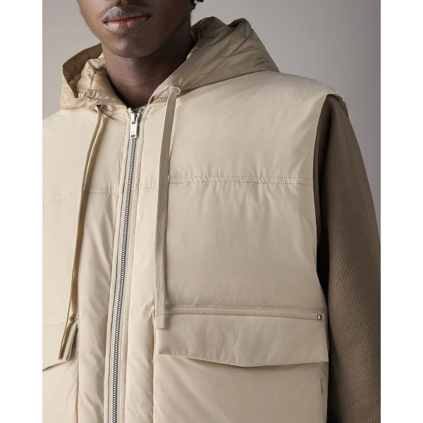 Moose Knuckles Brixton Vest in Alabaster | Men Jackets | Coveti