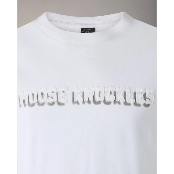 Moose Knuckles Connor Logo T-Shirt in Milky Way | T-shirts & vests | Coveti