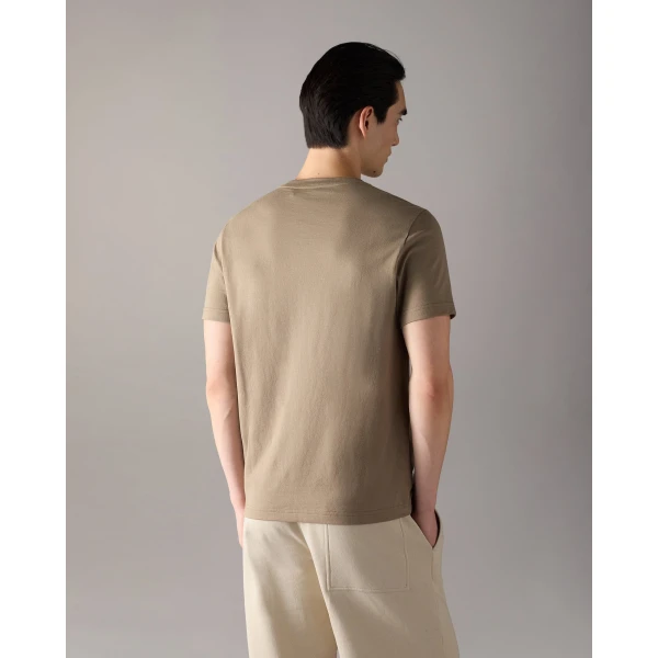 Moose Knuckles Crescent T-Shirt in Ashen | T-shirts & vests | Coveti
