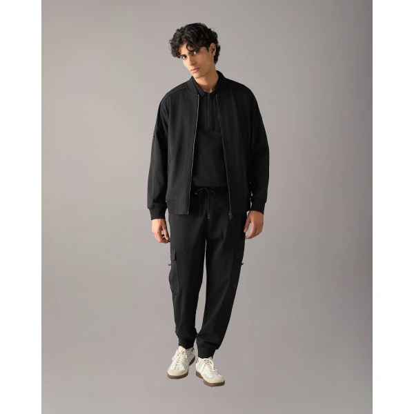 Moose Knuckles Dalon Cargo Joggers in Black | Pants | Coveti