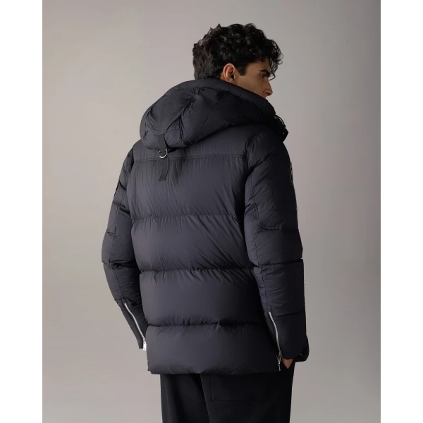 Moose Knuckles Everest 3Q Down Puffer in Black | Men Jackets | Coveti