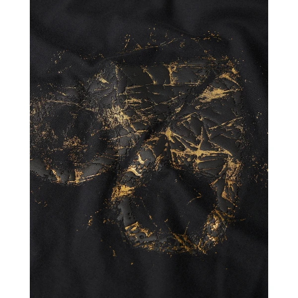 Moose Knuckles Gold Series Icebreak Logo T-Shirt in Black | T-shirts & vests | Coveti