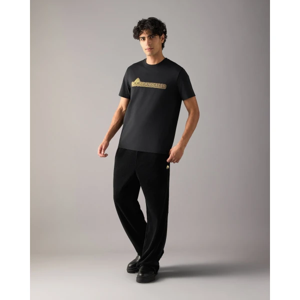 Moose Knuckles Gold Series Preston Logo T-Shirt in Black | T-shirts & vests | Coveti