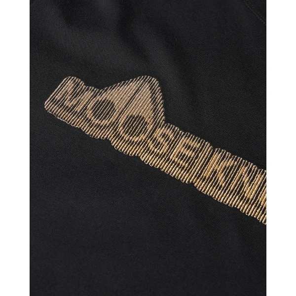 Moose Knuckles Gold Series Preston Logo T-Shirt in Black | T-shirts & vests | Coveti