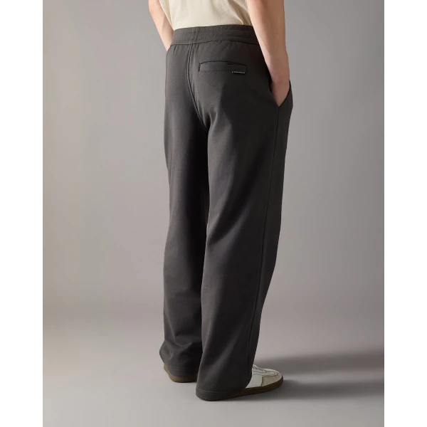 Moose Knuckles Hartsfield Straight-Leg Pants in Cement | Pants | Coveti