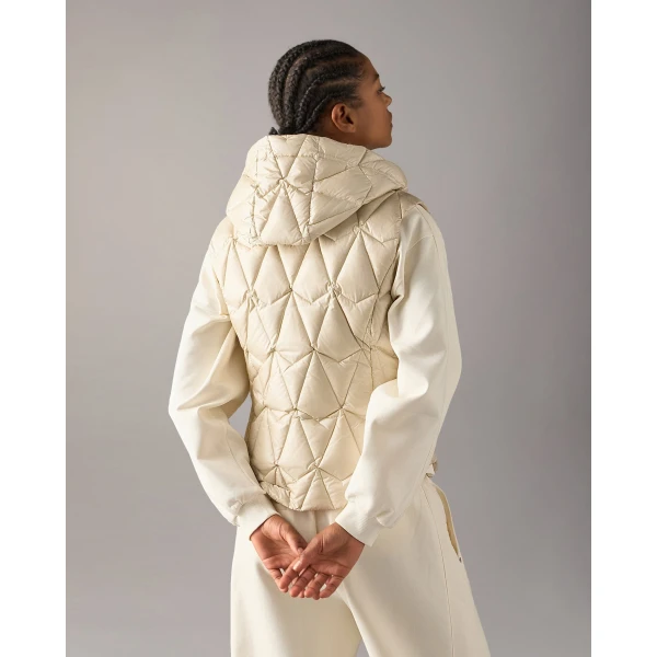 Moose Knuckles Iceberg Quilt Down Vest in Alabaster | Vests | Coveti