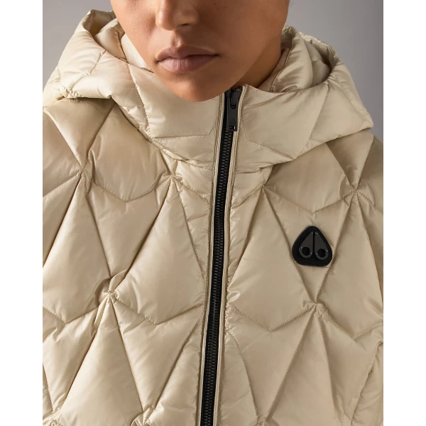 Moose Knuckles Iceberg Quilt Down Vest in Alabaster | Vests | Coveti