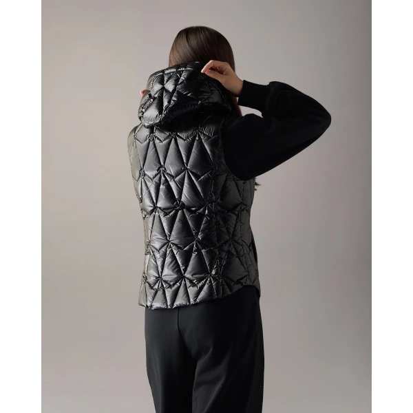 Moose Knuckles Iceberg Quilt Down Vest in Black | Vests | Coveti