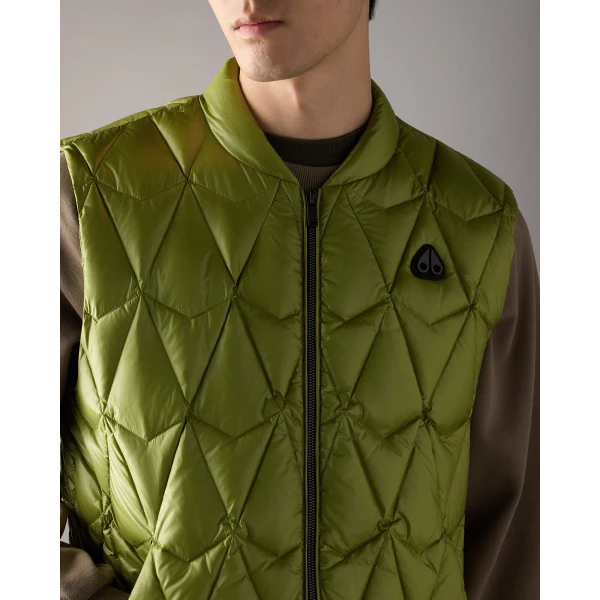 Moose Knuckles Iceberg Quilt Down Vest in Clover | Men Jackets | Coveti