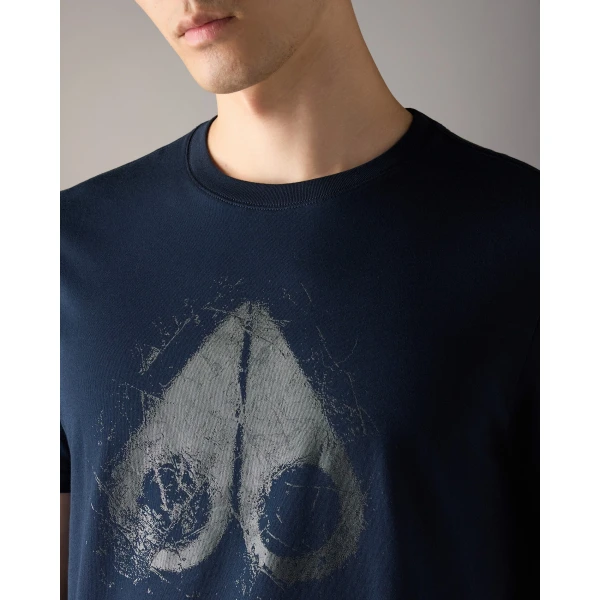 Moose Knuckles Icebreak Logo T-Shirt in Navy | T-shirts & vests | Coveti