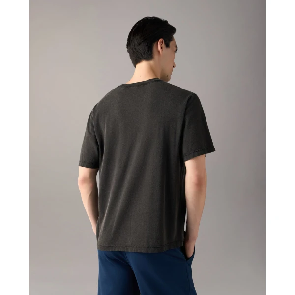 Moose Knuckles Into the Wild T-Shirt in Black | T-shirts & vests | Coveti