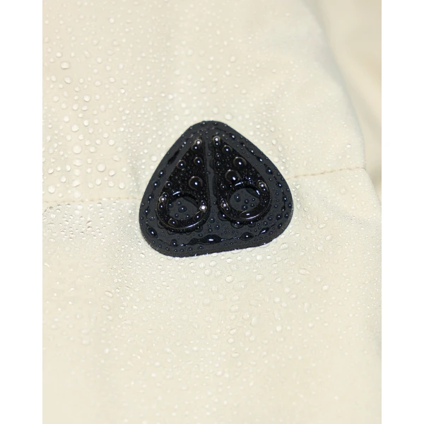 Moose Knuckles Soho 3Q Down Jacket in Alabaster | Jackets | Coveti