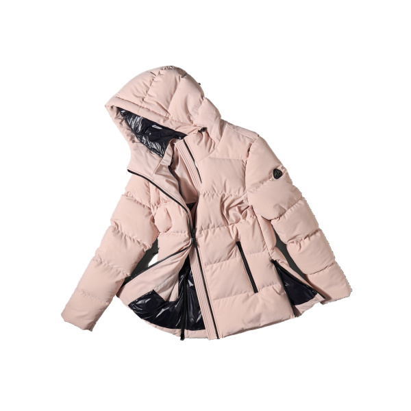 Moose Knuckles Soho 3Q Down Jacket in Rosewood | Coveti