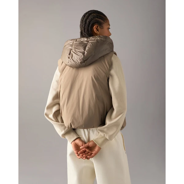 Moose Knuckles Tegan Vest in Ashen | Vests | Coveti