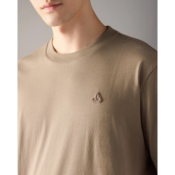 Moose Knuckles YUL Classic T-Shirt in Ashen | T-shirts & vests | Coveti