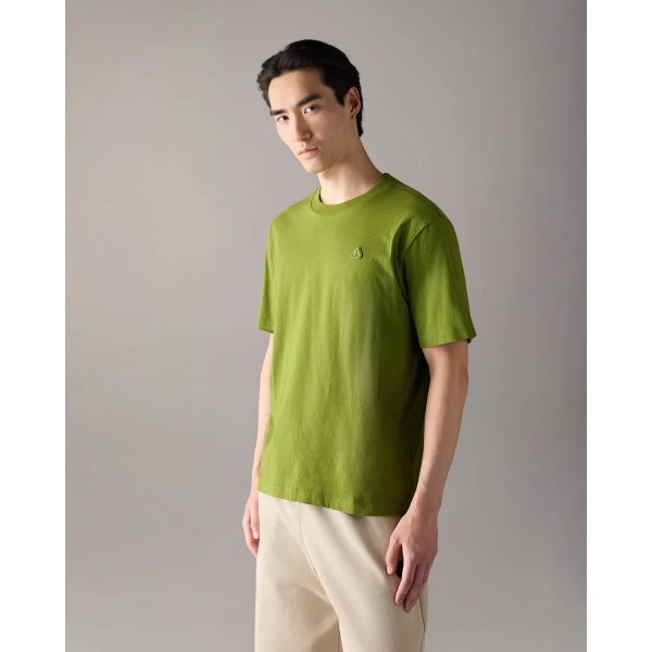Moose Knuckles YUL Classic T-Shirt in Clover | T-shirts & vests | Coveti