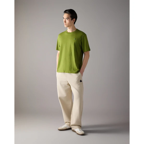 Moose Knuckles YUL Classic T-Shirt in Clover | T-shirts & vests | Coveti