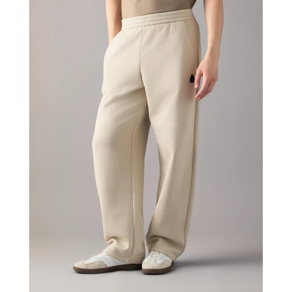 Moose Knuckles YUL Joggers in Alabaster | Pants | Coveti