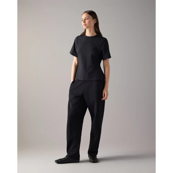 Moose Knuckles YYZ T-Shirt in Black | T-shirts | Coveti