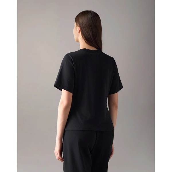 Moose Knuckles YYZ T-Shirt in Black | T-shirts | Coveti