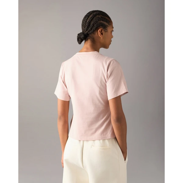 Moose Knuckles YYZ T-Shirt in Rosewood | T-shirts | Coveti