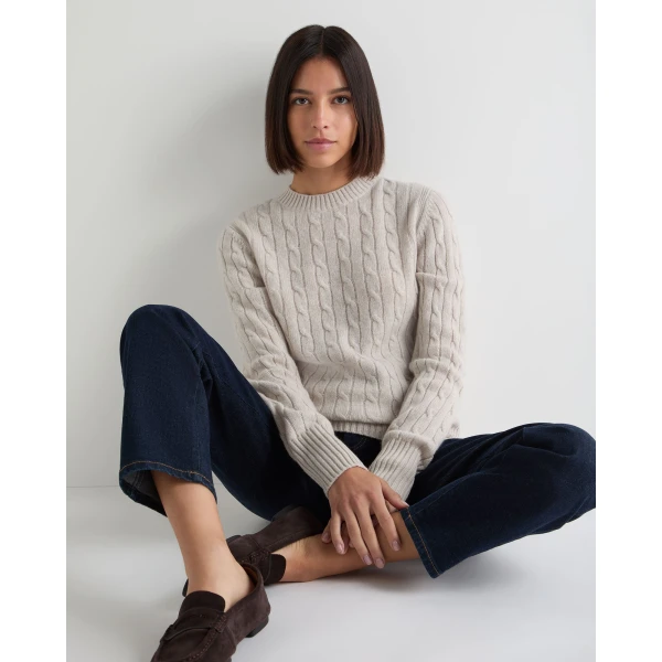 N.Peal Adelyn Cable Round Neck Cashmere Jumper in Pebble Grey