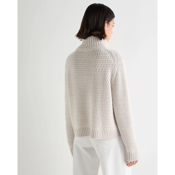 N.Peal Cashmere Chevron Roll Neck Cashmere Jumper With Lurex in Frost White Sparkle