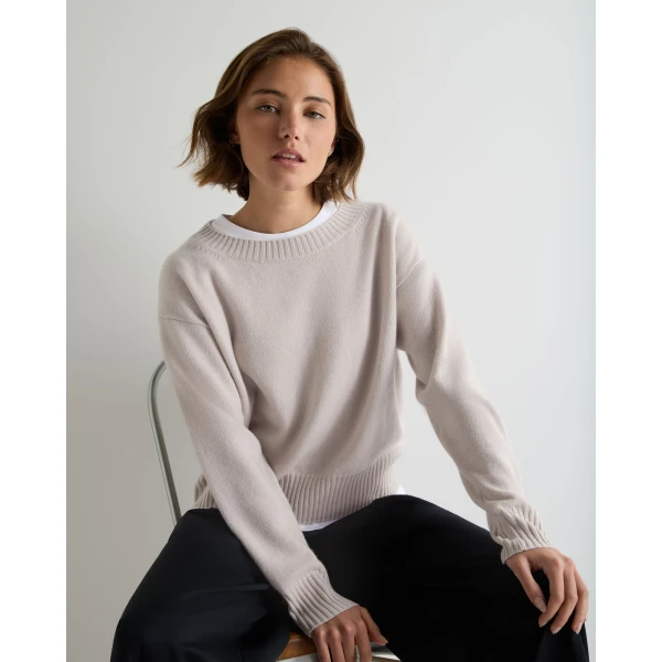 N.Peal Crop Boat Neck Cashmere Jumper in Snow Grey