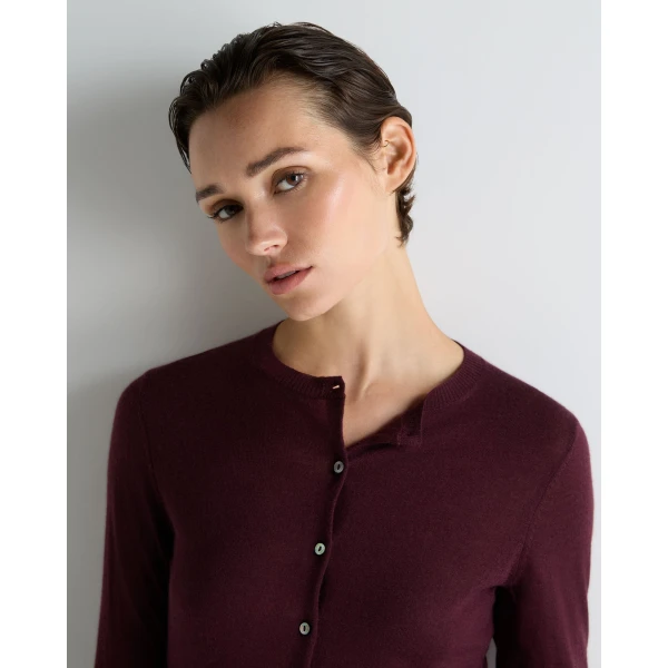 N.Peal Darcie Superfine Cashmere Cropped Cardigan in Damson Red