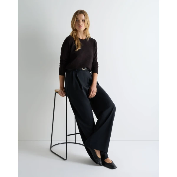 N.Peal Evie Classic Round Neck Cashmere Jumper in Cocoa Brown