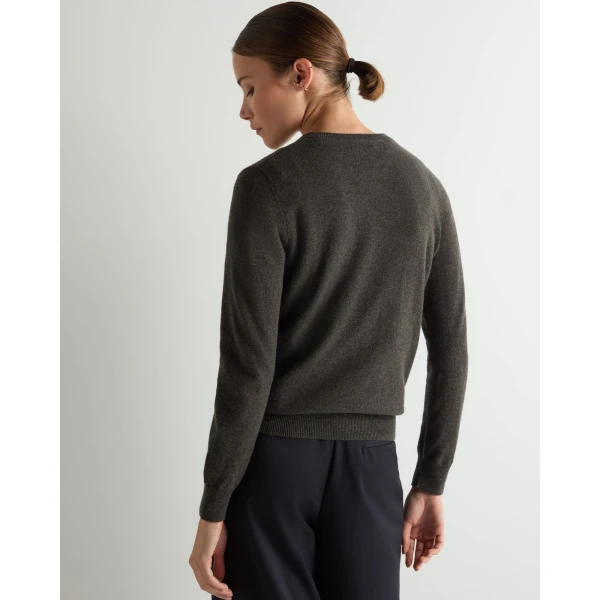 N.Peal Evie Classic Round Neck Cashmere Jumper in Grey Moss