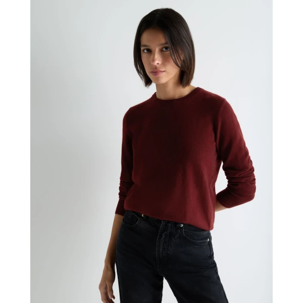 N.Peal Evie Classic Round Neck Cashmere Jumper in Rustic Red