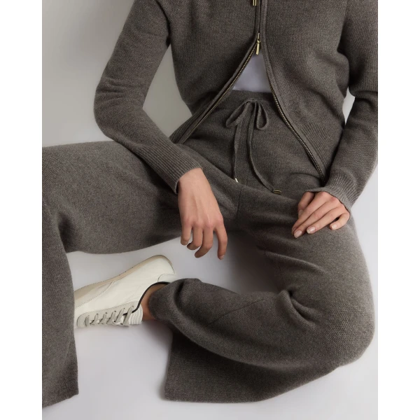 N.Peal Honeycomb Knit Cashmere Trouser in Wood Smoke Brown