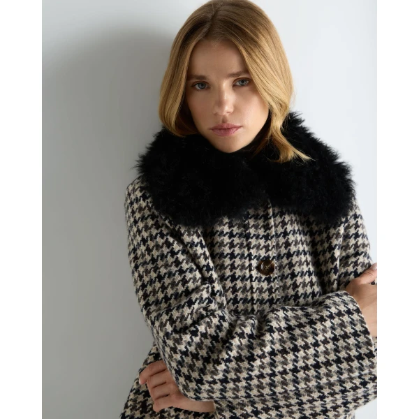 N.Peal Icon Dogtooth City Jacket With Fur Collar in Beige Brown Dogtooth