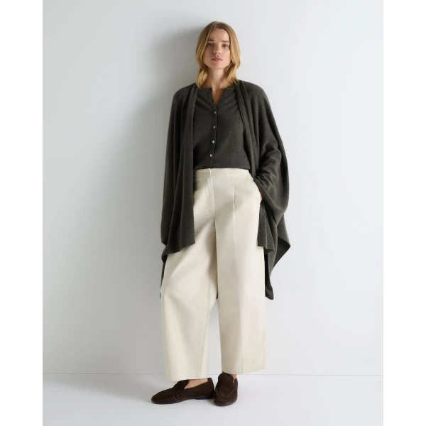 N.Peal Lily Lightweight Cashmere Cape in Grey Moss