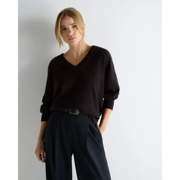 N.Peal Longline V Neck Cashmere Jumper in Cocoa Brown