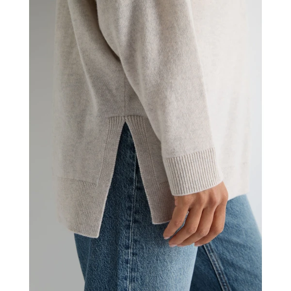 N.Peal Longline V Neck Cashmere Jumper in Pebble Grey