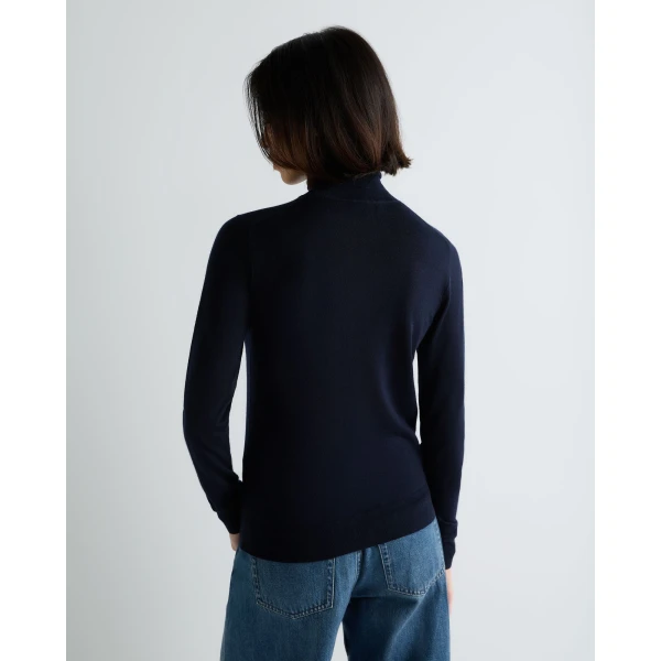 N.Peal Margot Superfine Cashmere Roll Neck Jumper in Navy Blue
