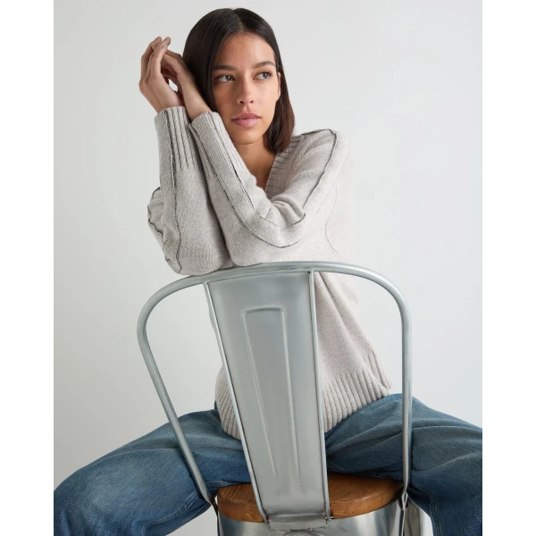 N.Peal Metal Trim V Neck Cashmere Jumper in Cashmere Grey Melange
