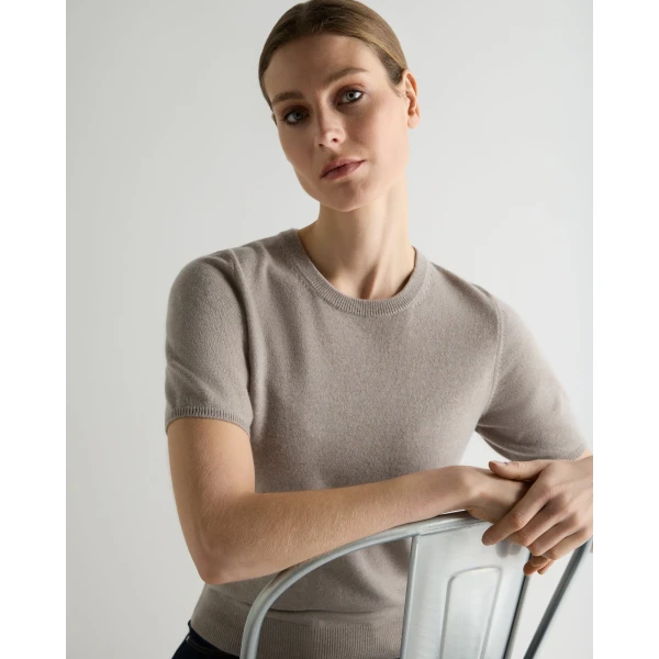 N.Peal Milly Classic Cashmere T-Shirt in Oat Grey
