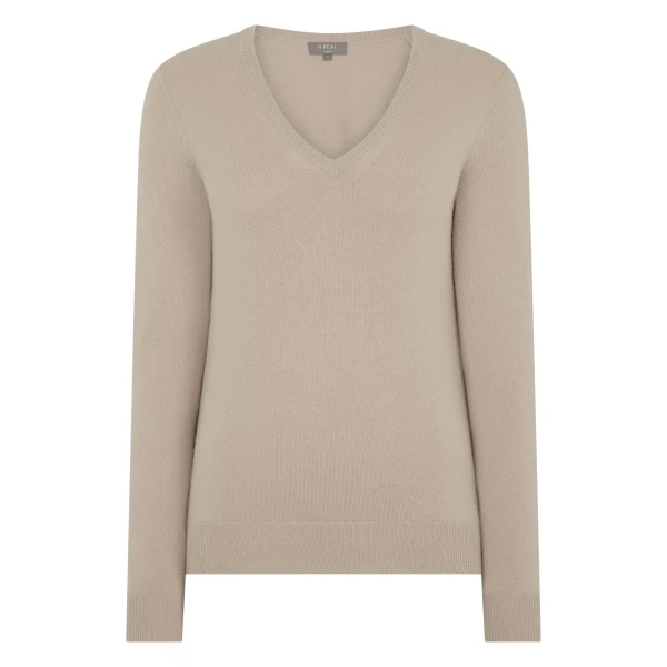 N.Peal Phoebe V Neck Cashmere Jumper in Cashew Brown | Sweaters | Coveti