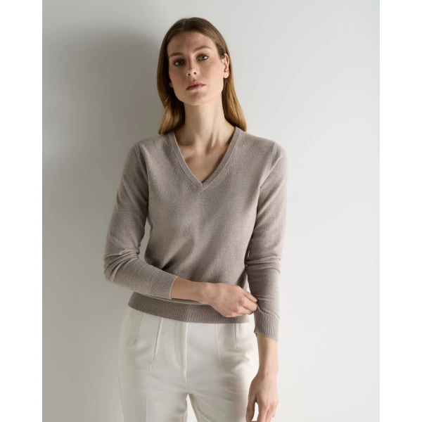 N.Peal Phoebe V Neck Cashmere Jumper in Oat Grey