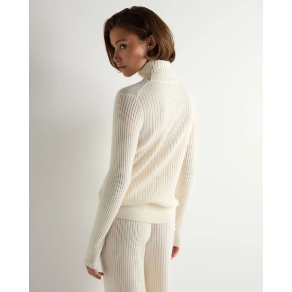 N.Peal Roll Neck Cashmere Jumper in New Ivory White