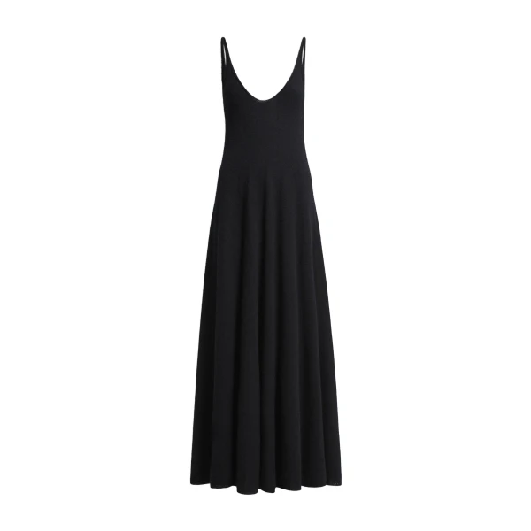 Aura in Black